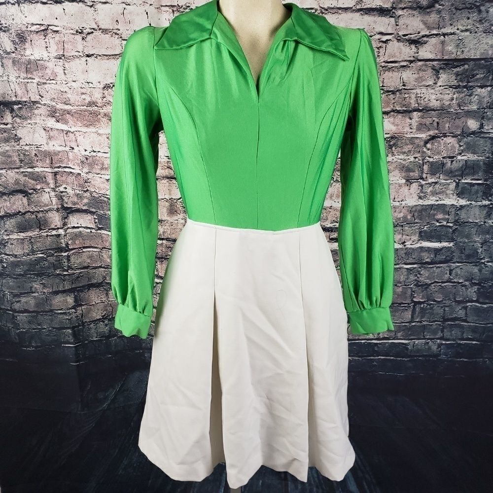 Vintage Long Sleeve Tennis Dress with Sweater Vest - Picture 4 of 8